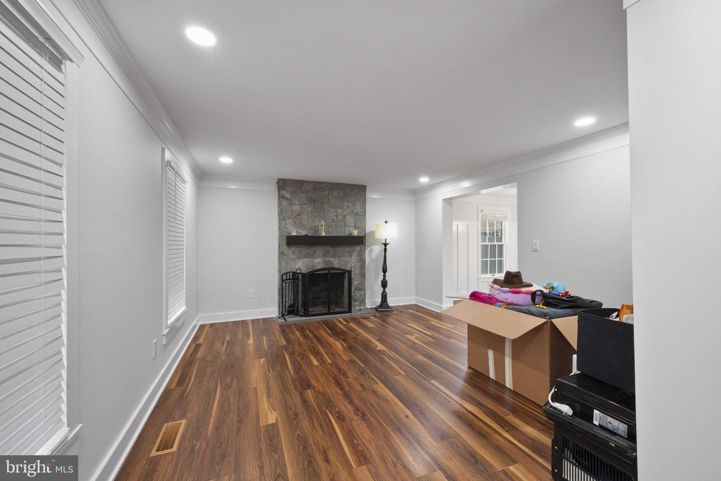 220 E COLONIAL HWY, HAMILTON, Virginia 20158, 3 Bedrooms Bedrooms, ,3 BathroomsBathrooms,Residential,For sale,220 E COLONIAL HWY,VALO2111678 MLS # VALO2111678