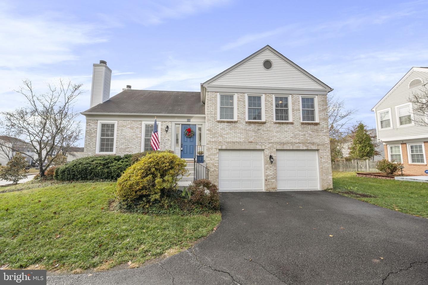 48 MCPHERSON CIR, STERLING, Virginia 20165, 4 Bedrooms Bedrooms, 12 Rooms Rooms,3 BathroomsBathrooms,Residential,For sale,48 MCPHERSON CIR,VALO2111692 MLS # VALO2111692