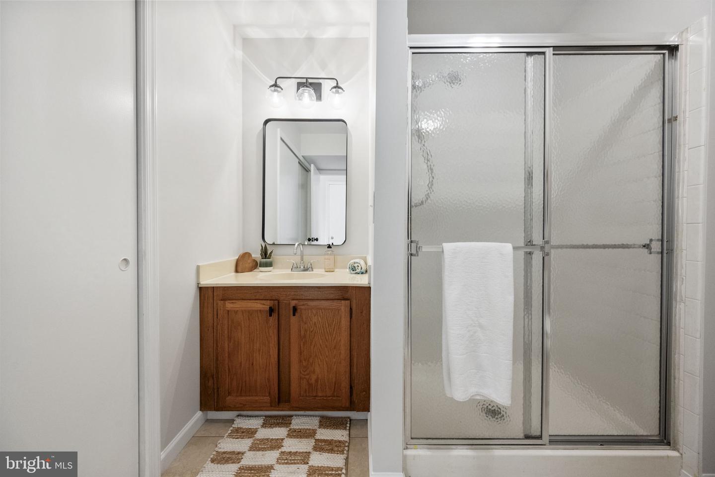 48 MCPHERSON CIR, STERLING, Virginia 20165, 4 Bedrooms Bedrooms, 12 Rooms Rooms,3 BathroomsBathrooms,Residential,For sale,48 MCPHERSON CIR,VALO2111692 MLS # VALO2111692