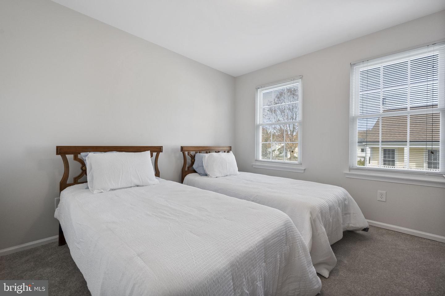 48 MCPHERSON CIR, STERLING, Virginia 20165, 4 Bedrooms Bedrooms, 12 Rooms Rooms,3 BathroomsBathrooms,Residential,For sale,48 MCPHERSON CIR,VALO2111692 MLS # VALO2111692