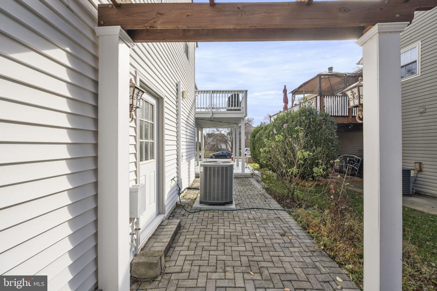 48 MCPHERSON CIR, STERLING, Virginia 20165, 4 Bedrooms Bedrooms, 12 Rooms Rooms,3 BathroomsBathrooms,Residential,For sale,48 MCPHERSON CIR,VALO2111692 MLS # VALO2111692