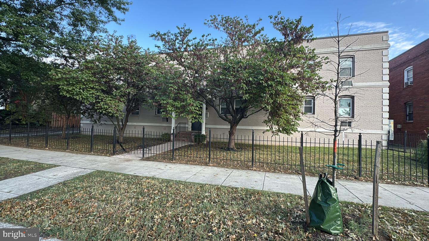 420 OKLAHOMA AVE NE #203, WASHINGTON, District Of Columbia 20002, 1 Bedroom Bedrooms, ,1 BathroomBathrooms,Residential,For sale,420 OKLAHOMA AVE NE #203,DCDC2233102 MLS # DCDC2233102 420 OKLAHOMA AVE NE #203, WASHINGTON, District Of Columbia 20002, 1 Bedroom Bedrooms, ,1 BathroomBathrooms,Residential,For sale,420 OKLAHOMA AVE NE #203,DCDC2233102 MLS # DCDC2233102