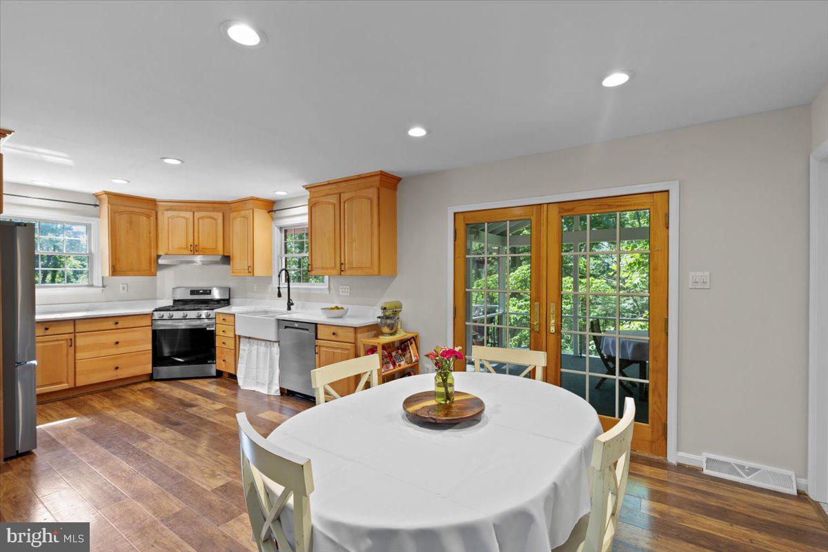 38577 GOOSE CREEK LN, LEESBURG, Virginia 20175, 3 Bedrooms Bedrooms, ,3 BathroomsBathrooms,Residential,For sale,38577 GOOSE CREEK LN,VALO2090706 MLS # VALO2090706