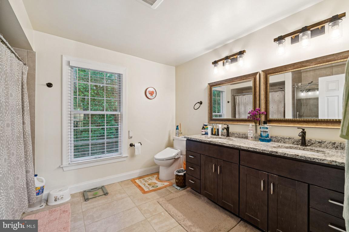 6625 WEATHEFORD CT, MCLEAN, Virginia 22101, 6 Bedrooms Bedrooms, ,4 BathroomsBathrooms,Residential,For sale,6625 WEATHEFORD CT,VAFX2245070 MLS # VAFX2245070