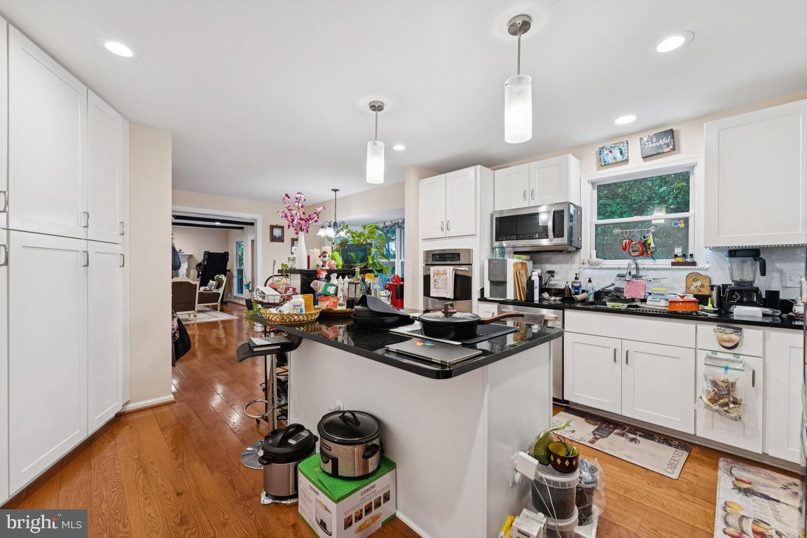 6625 WEATHEFORD CT, MCLEAN, Virginia 22101, 6 Bedrooms Bedrooms, ,4 BathroomsBathrooms,Residential,For sale,6625 WEATHEFORD CT,VAFX2245070 MLS # VAFX2245070