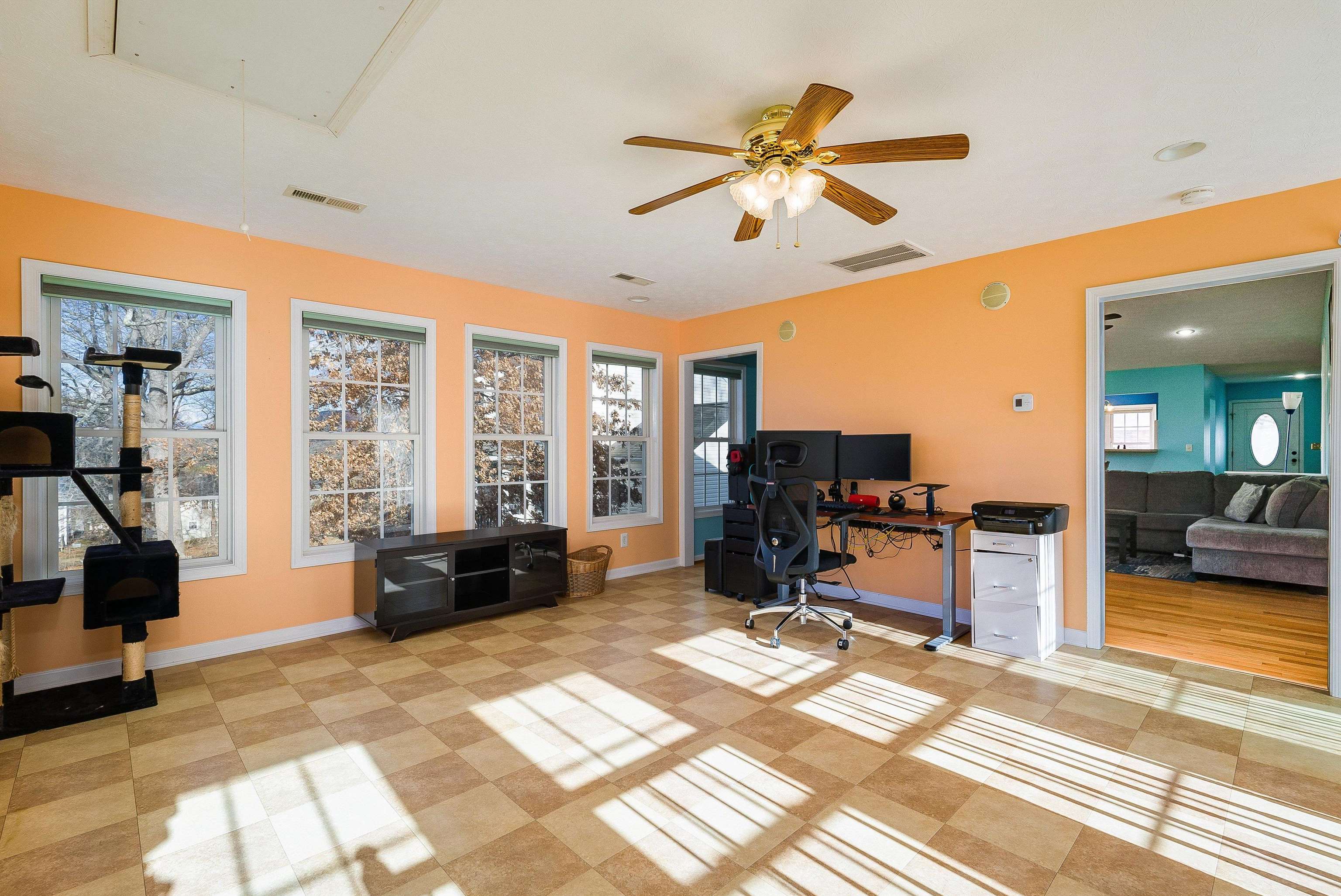 425 S JACKSON AVE, WAYNESBORO, Virginia 22980, 3 Bedrooms Bedrooms, ,2 BathroomsBathrooms,Residential,425 S JACKSON AVE,671478 MLS # 671478