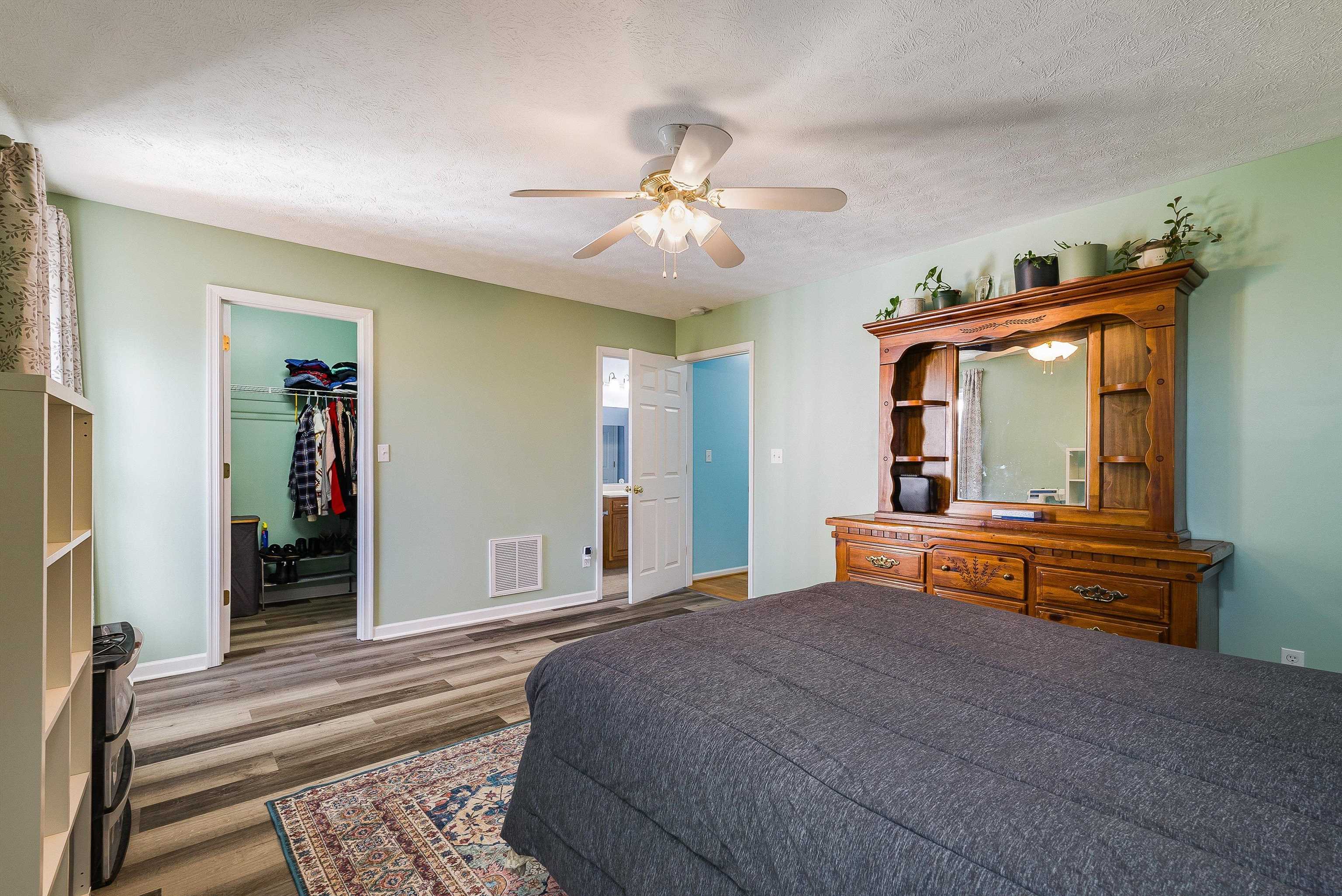 425 S JACKSON AVE, WAYNESBORO, Virginia 22980, 3 Bedrooms Bedrooms, ,2 BathroomsBathrooms,Residential,425 S JACKSON AVE,671478 MLS # 671478