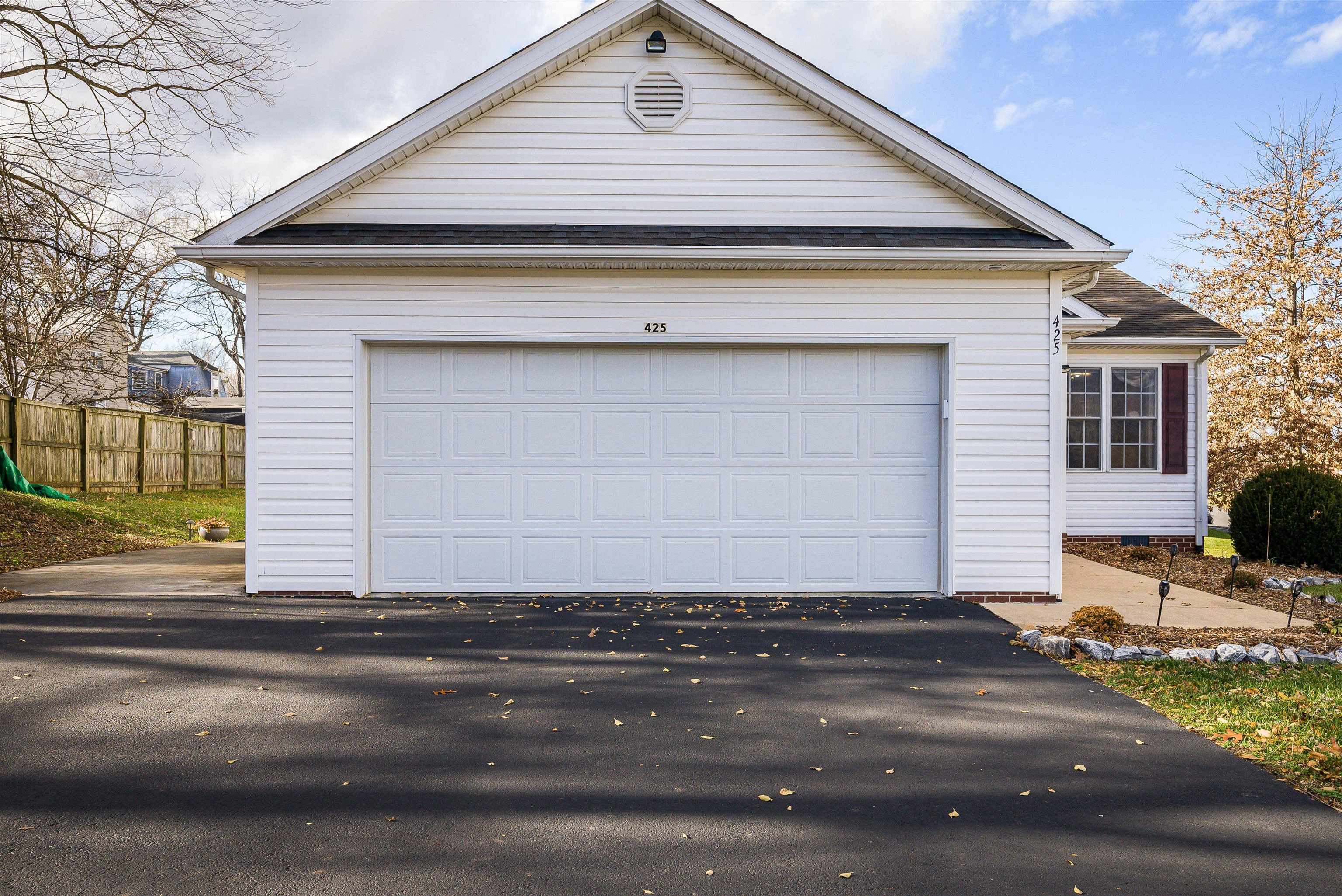 425 S JACKSON AVE, WAYNESBORO, Virginia 22980, 3 Bedrooms Bedrooms, ,2 BathroomsBathrooms,Residential,425 S JACKSON AVE,671478 MLS # 671478