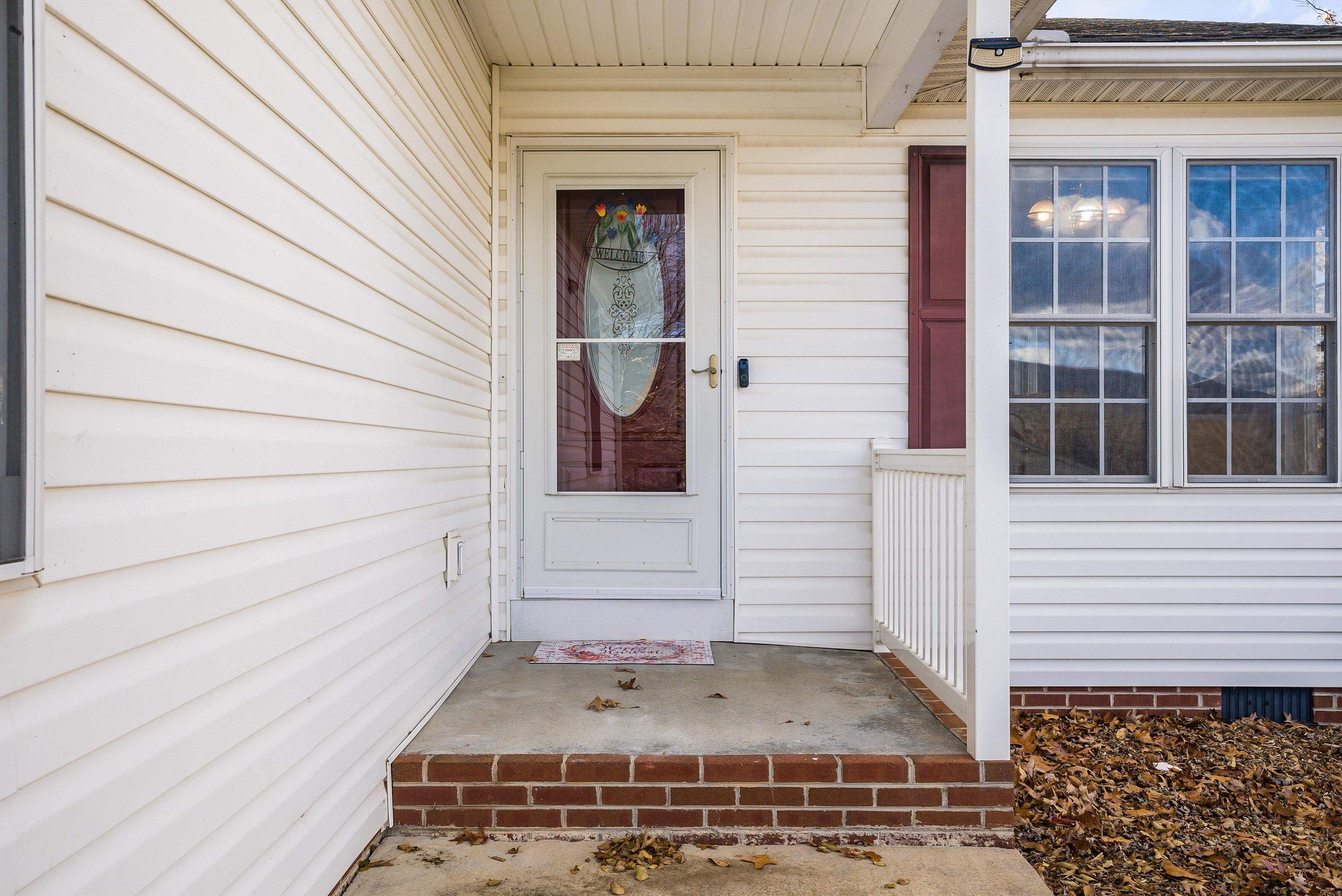 425 S JACKSON AVE, WAYNESBORO, Virginia 22980, 3 Bedrooms Bedrooms, ,2 BathroomsBathrooms,Residential,425 S JACKSON AVE,671478 MLS # 671478