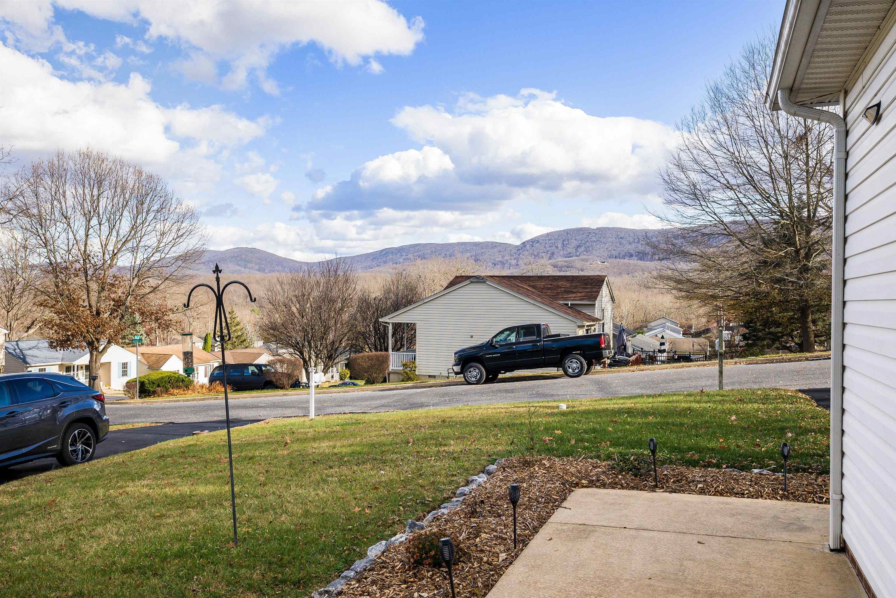 425 S JACKSON AVE, WAYNESBORO, Virginia 22980, 3 Bedrooms Bedrooms, ,2 BathroomsBathrooms,Residential,425 S JACKSON AVE,671478 MLS # 671478