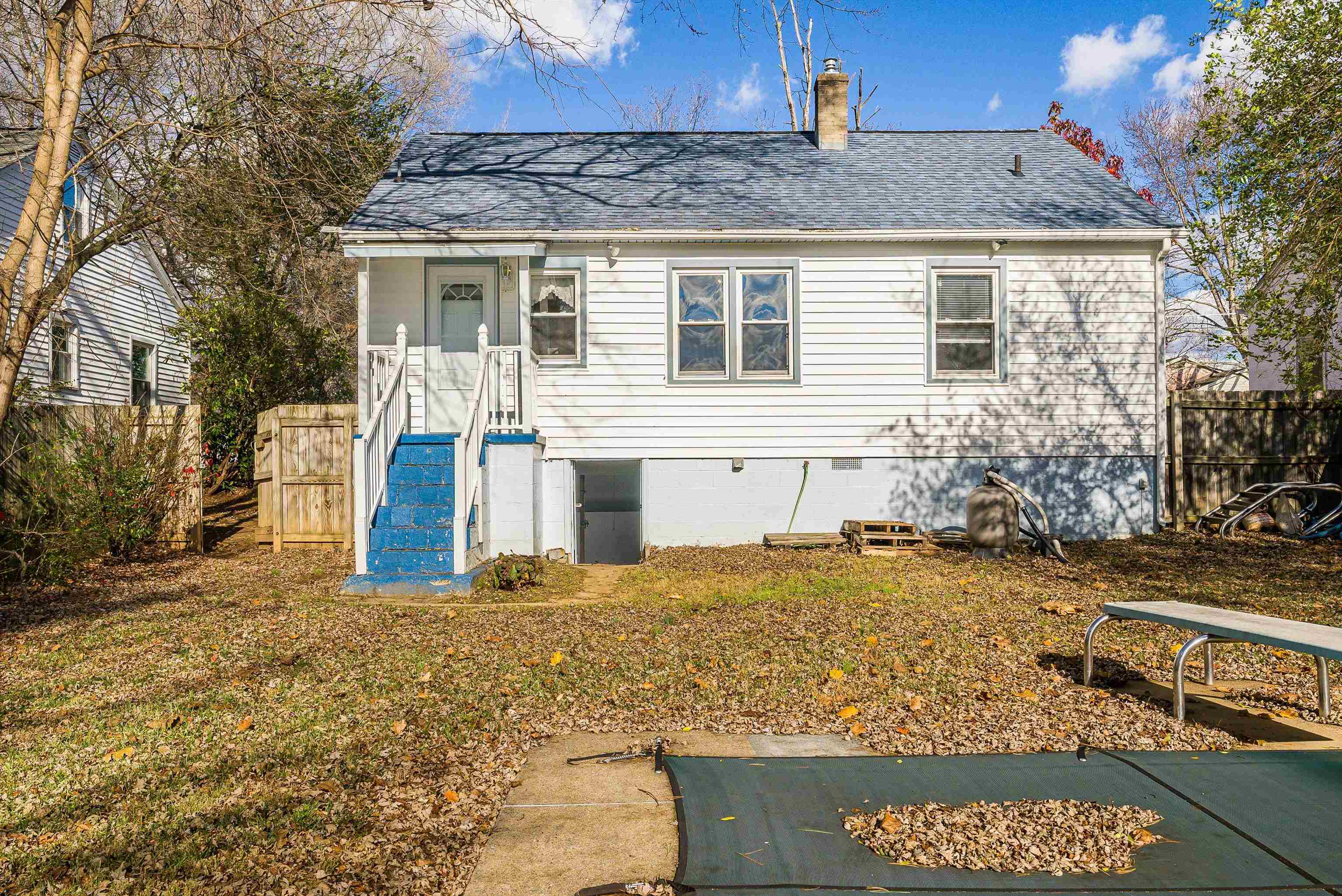 2224 MT VERNON ST, WAYNESBORO, Virginia 22980, 3 Bedrooms Bedrooms, ,1 BathroomBathrooms,Residential,2224 MT VERNON ST,671479 MLS # 671479