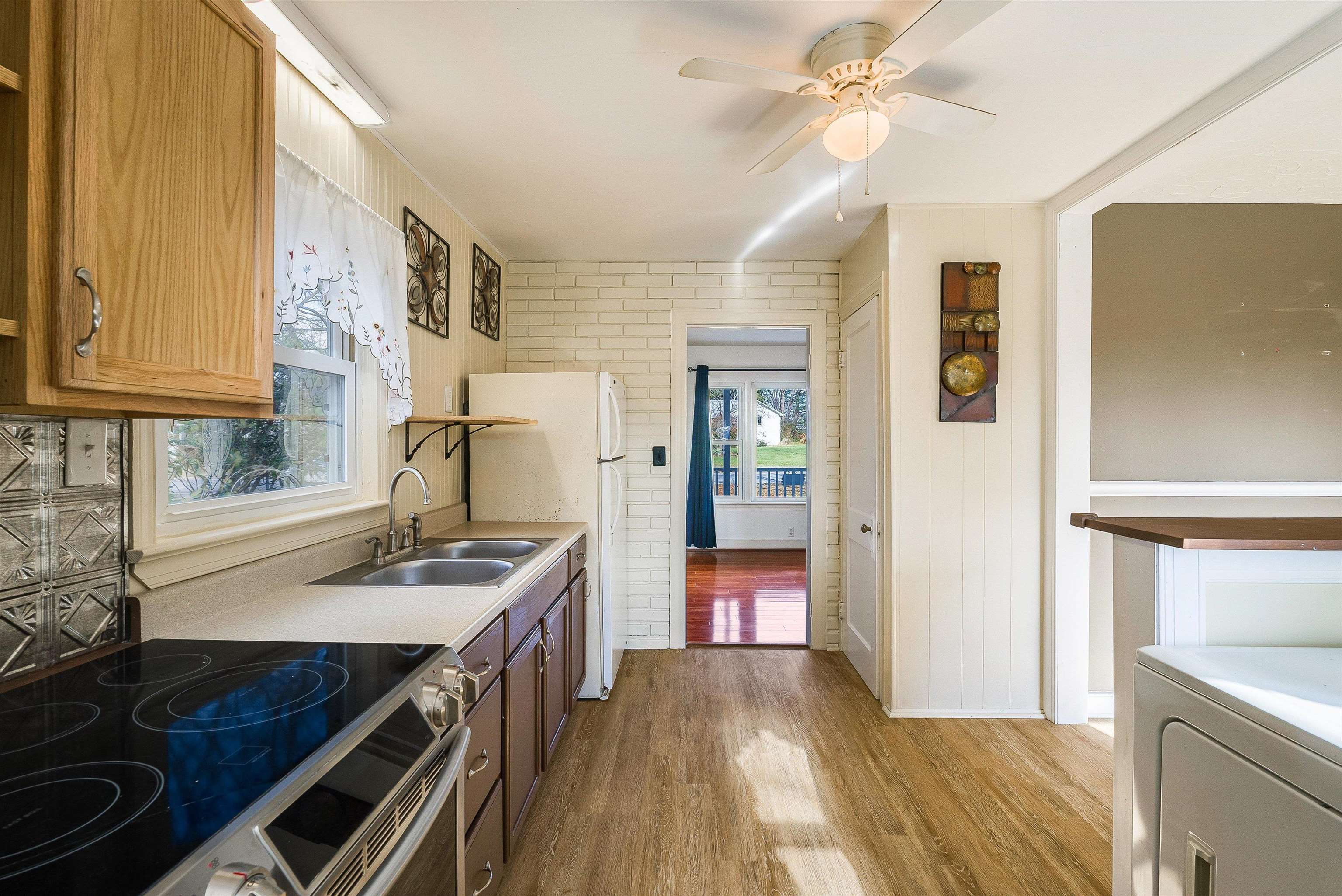 2224 MT VERNON ST, WAYNESBORO, Virginia 22980, 3 Bedrooms Bedrooms, ,1 BathroomBathrooms,Residential,2224 MT VERNON ST,671479 MLS # 671479