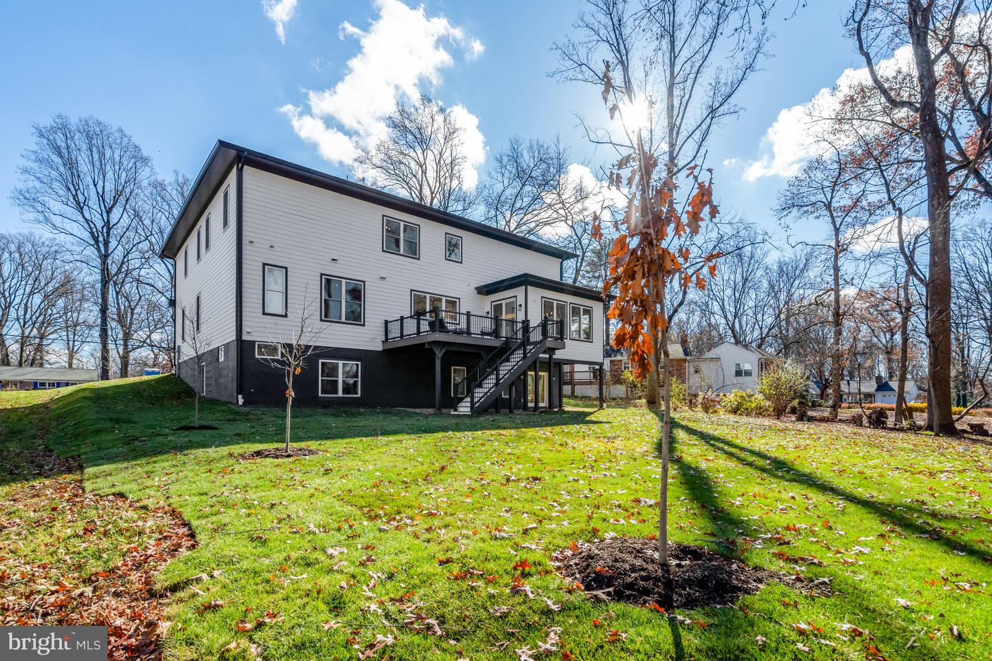 4824 VILLAGE DR, FAIRFAX, Virginia 22030, 6 Bedrooms Bedrooms, ,6 BathroomsBathrooms,Residential,For sale,4824 VILLAGE DR,VAFX2265602 MLS # VAFX2265602