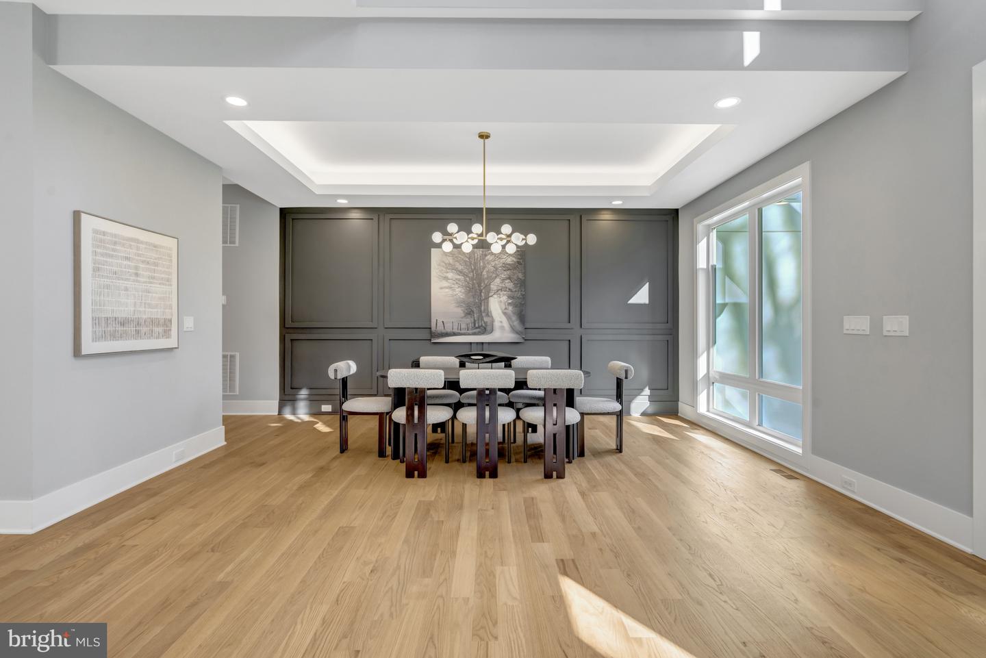 4824 VILLAGE DR, FAIRFAX, Virginia 22030, 6 Bedrooms Bedrooms, ,6 BathroomsBathrooms,Residential,For sale,4824 VILLAGE DR,VAFX2265602 MLS # VAFX2265602