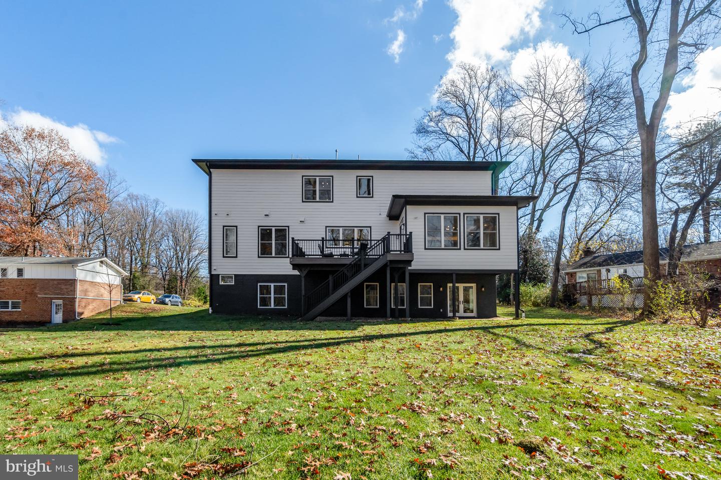 4824 VILLAGE DR, FAIRFAX, Virginia 22030, 6 Bedrooms Bedrooms, ,6 BathroomsBathrooms,Residential,For sale,4824 VILLAGE DR,VAFX2265602 MLS # VAFX2265602