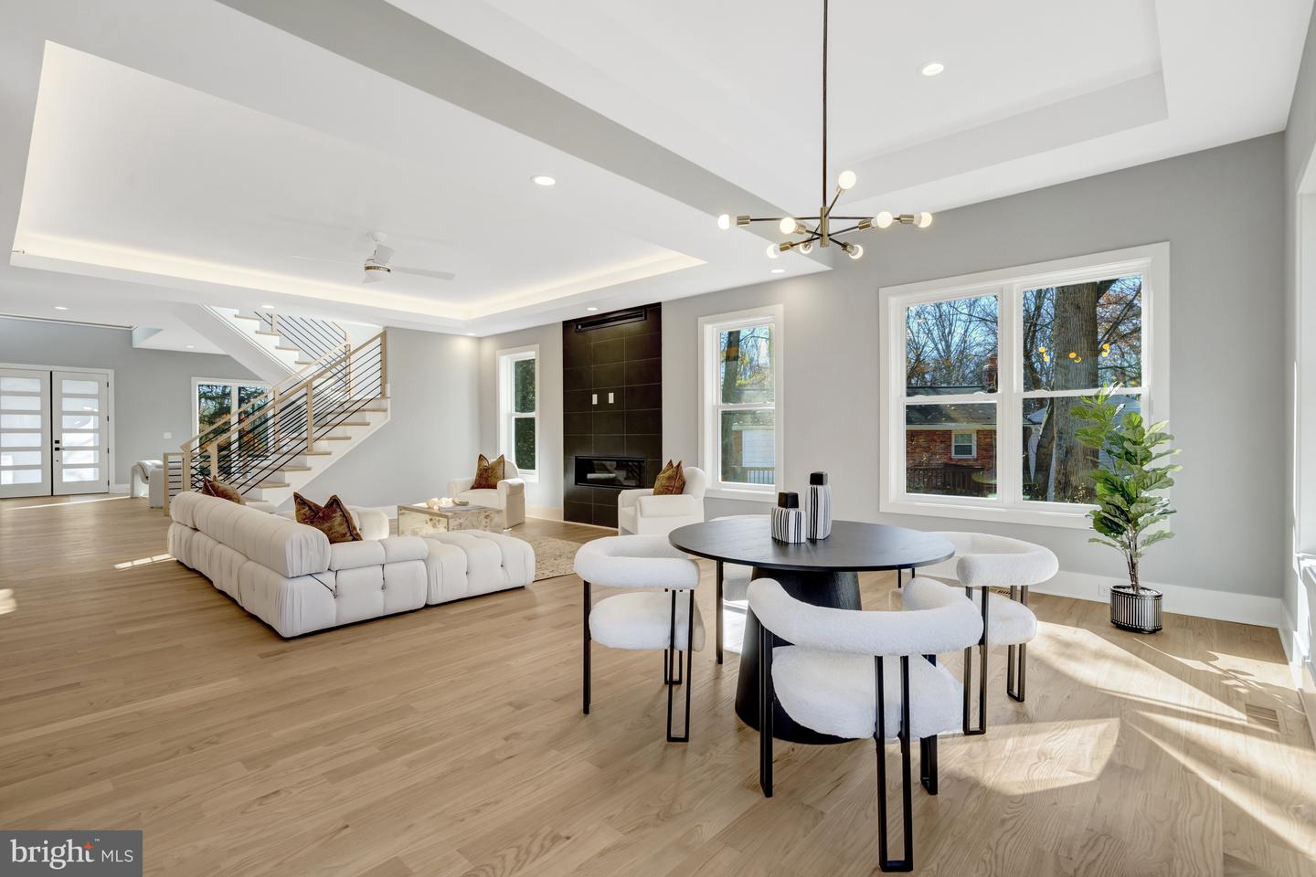 4824 VILLAGE DR, FAIRFAX, Virginia 22030, 6 Bedrooms Bedrooms, ,6 BathroomsBathrooms,Residential,For sale,4824 VILLAGE DR,VAFX2265602 MLS # VAFX2265602