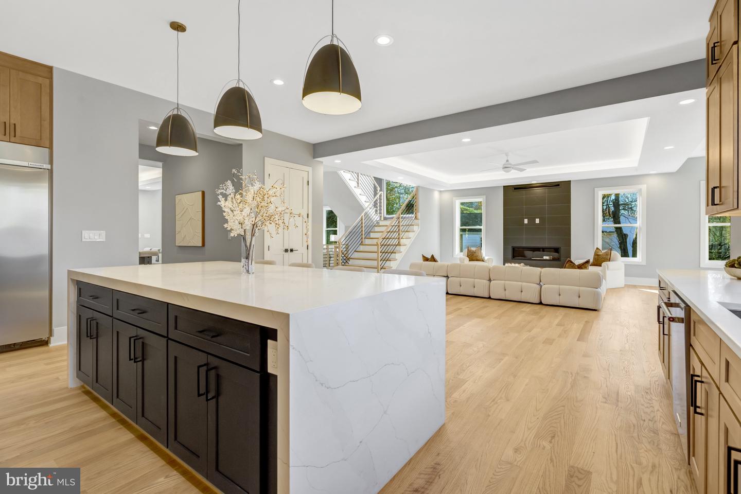 4824 VILLAGE DR, FAIRFAX, Virginia 22030, 6 Bedrooms Bedrooms, ,6 BathroomsBathrooms,Residential,For sale,4824 VILLAGE DR,VAFX2265602 MLS # VAFX2265602