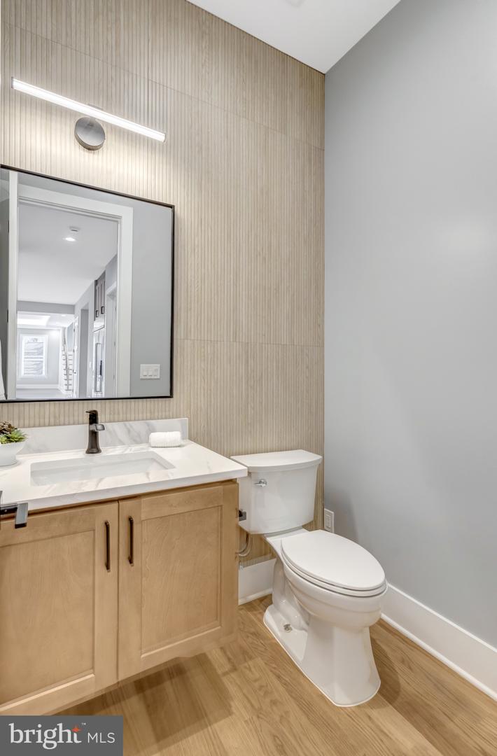 4824 VILLAGE DR, FAIRFAX, Virginia 22030, 6 Bedrooms Bedrooms, ,6 BathroomsBathrooms,Residential,For sale,4824 VILLAGE DR,VAFX2265602 MLS # VAFX2265602