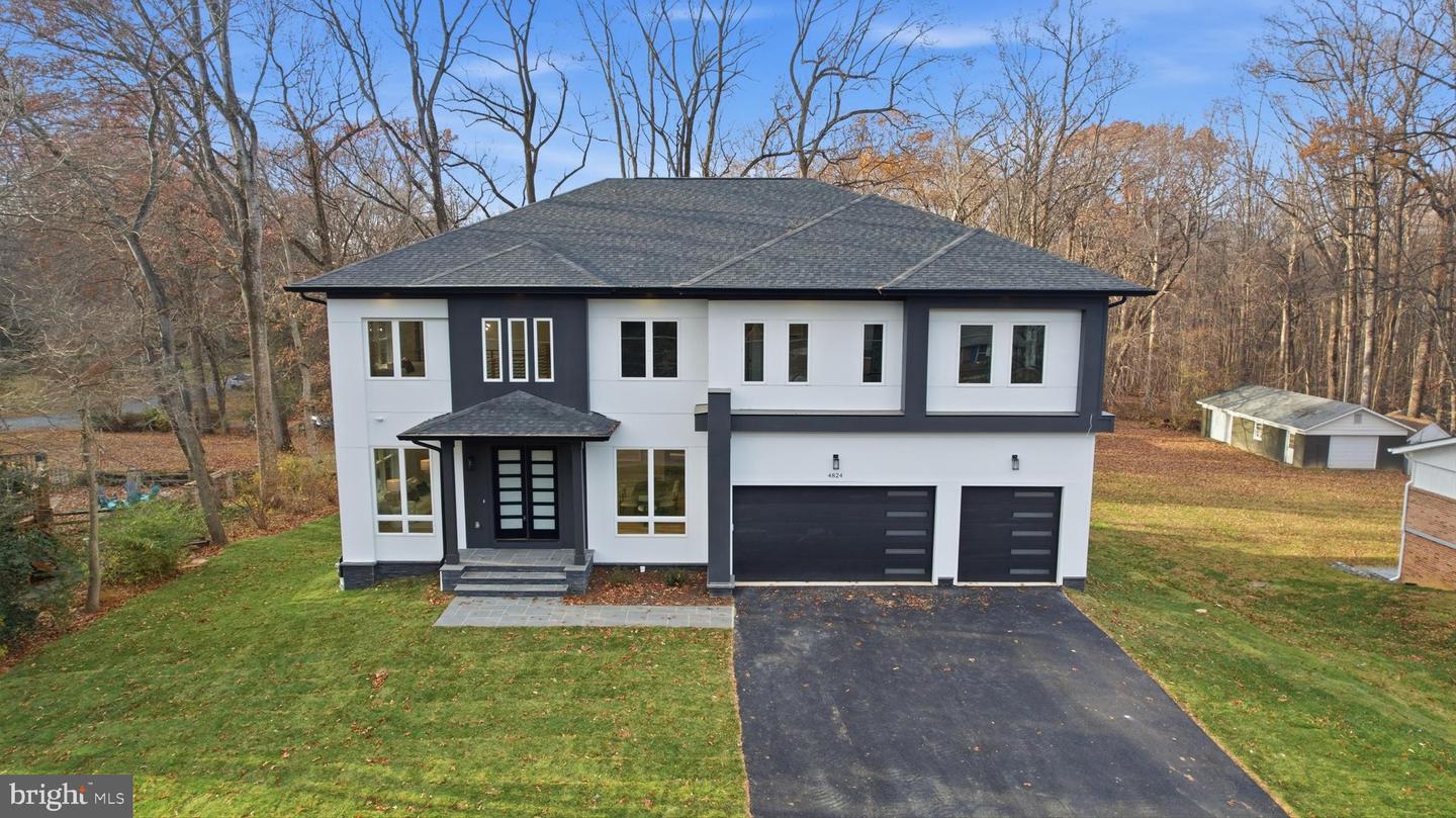 4824 VILLAGE DR, FAIRFAX, Virginia 22030, 6 Bedrooms Bedrooms, ,6 BathroomsBathrooms,Residential,For sale,4824 VILLAGE DR,VAFX2265602 MLS # VAFX2265602