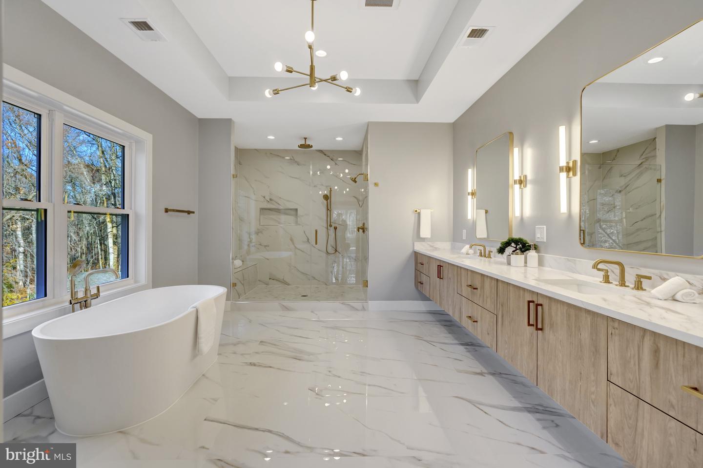 4824 VILLAGE DR, FAIRFAX, Virginia 22030, 6 Bedrooms Bedrooms, ,6 BathroomsBathrooms,Residential,For sale,4824 VILLAGE DR,VAFX2265602 MLS # VAFX2265602