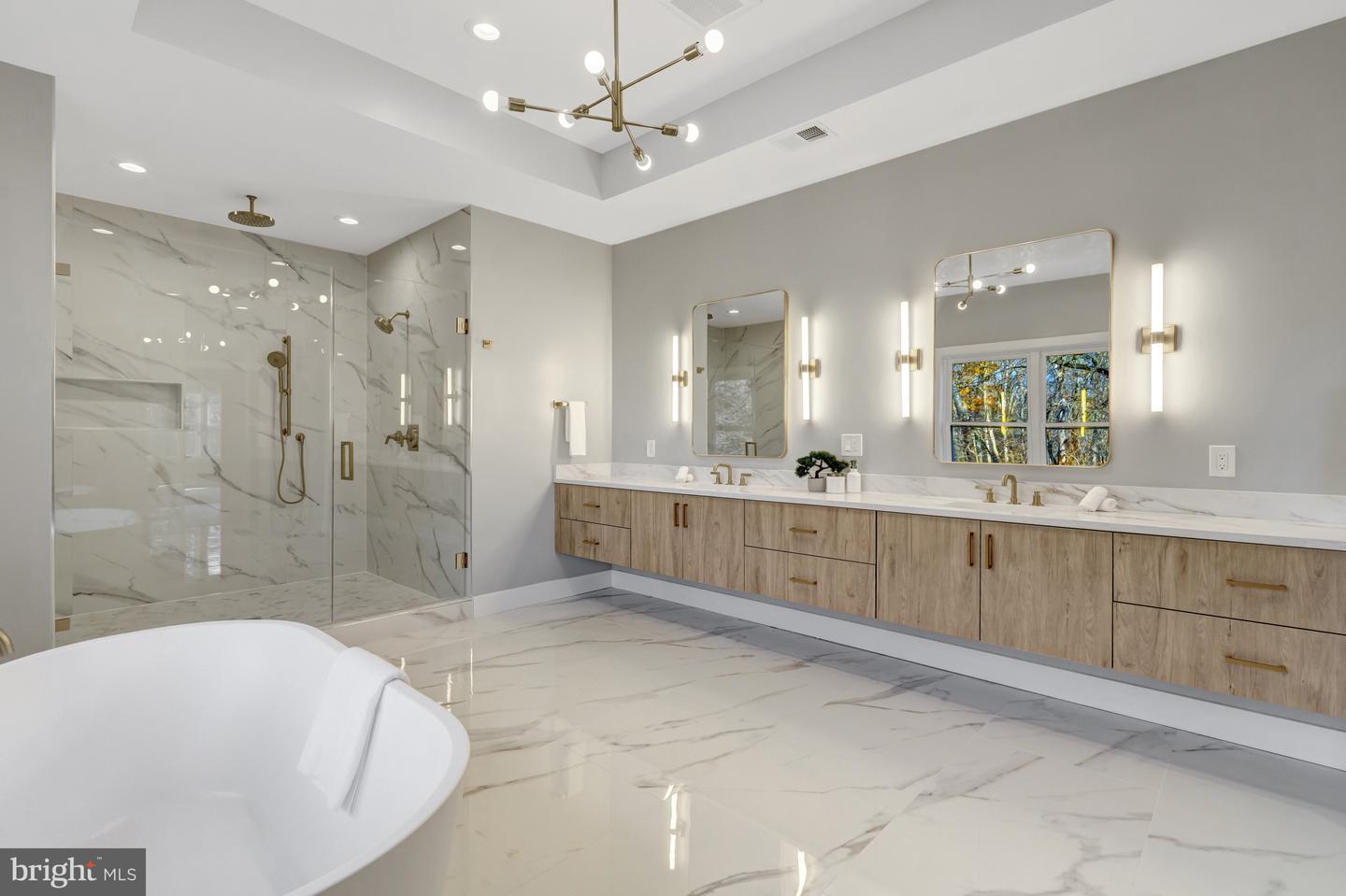 4824 VILLAGE DR, FAIRFAX, Virginia 22030, 6 Bedrooms Bedrooms, ,6 BathroomsBathrooms,Residential,For sale,4824 VILLAGE DR,VAFX2265602 MLS # VAFX2265602