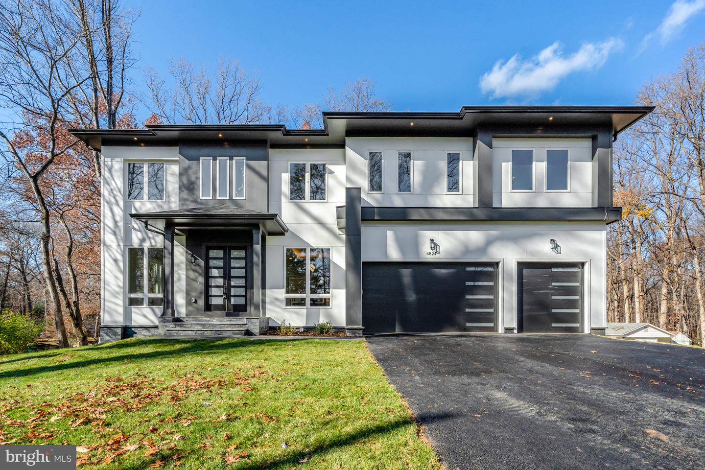 4824 VILLAGE DR, FAIRFAX, Virginia 22030, 6 Bedrooms Bedrooms, ,6 BathroomsBathrooms,Residential,For sale,4824 VILLAGE DR,VAFX2265602 MLS # VAFX2265602