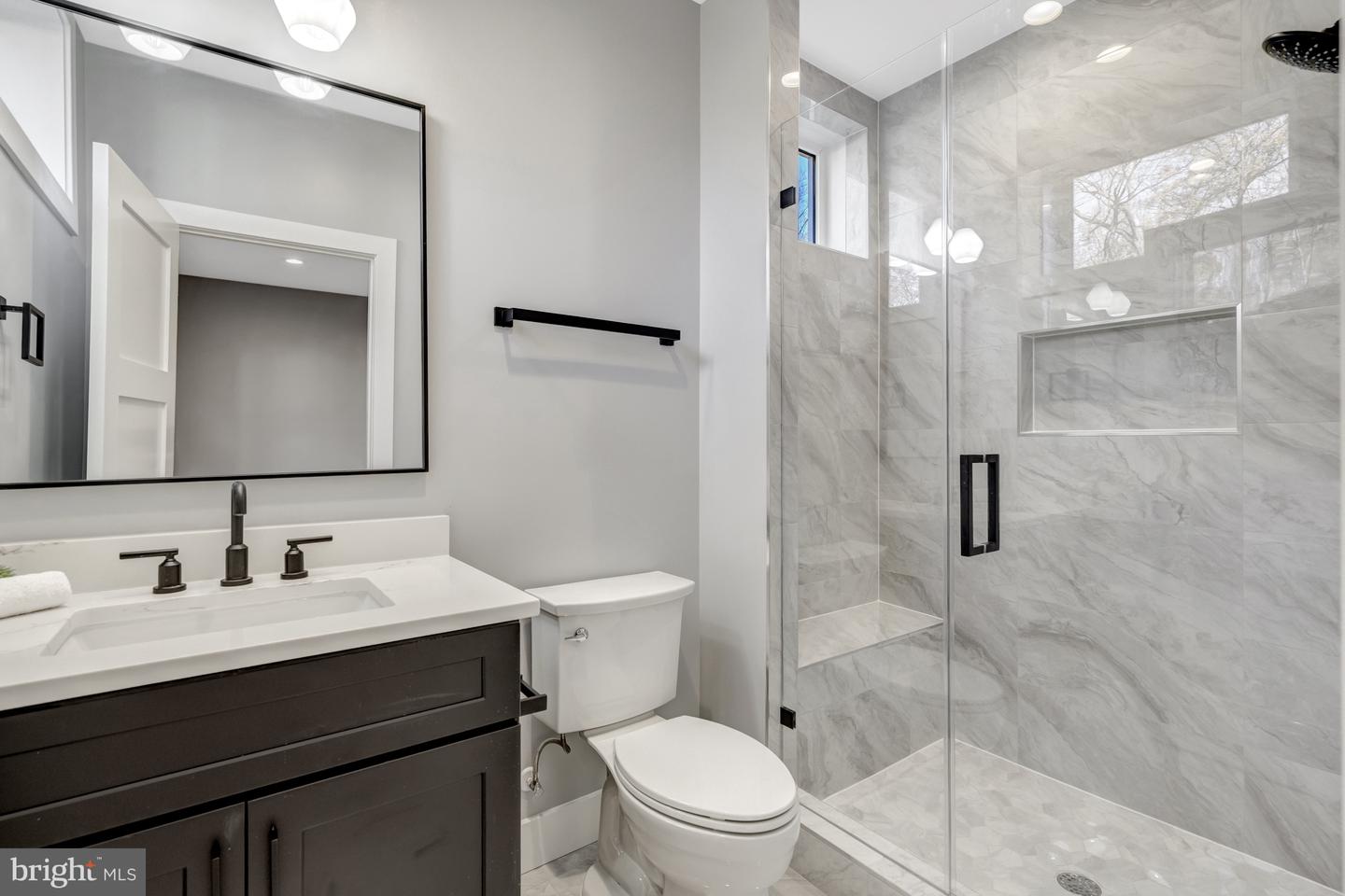 4824 VILLAGE DR, FAIRFAX, Virginia 22030, 6 Bedrooms Bedrooms, ,6 BathroomsBathrooms,Residential,For sale,4824 VILLAGE DR,VAFX2265602 MLS # VAFX2265602