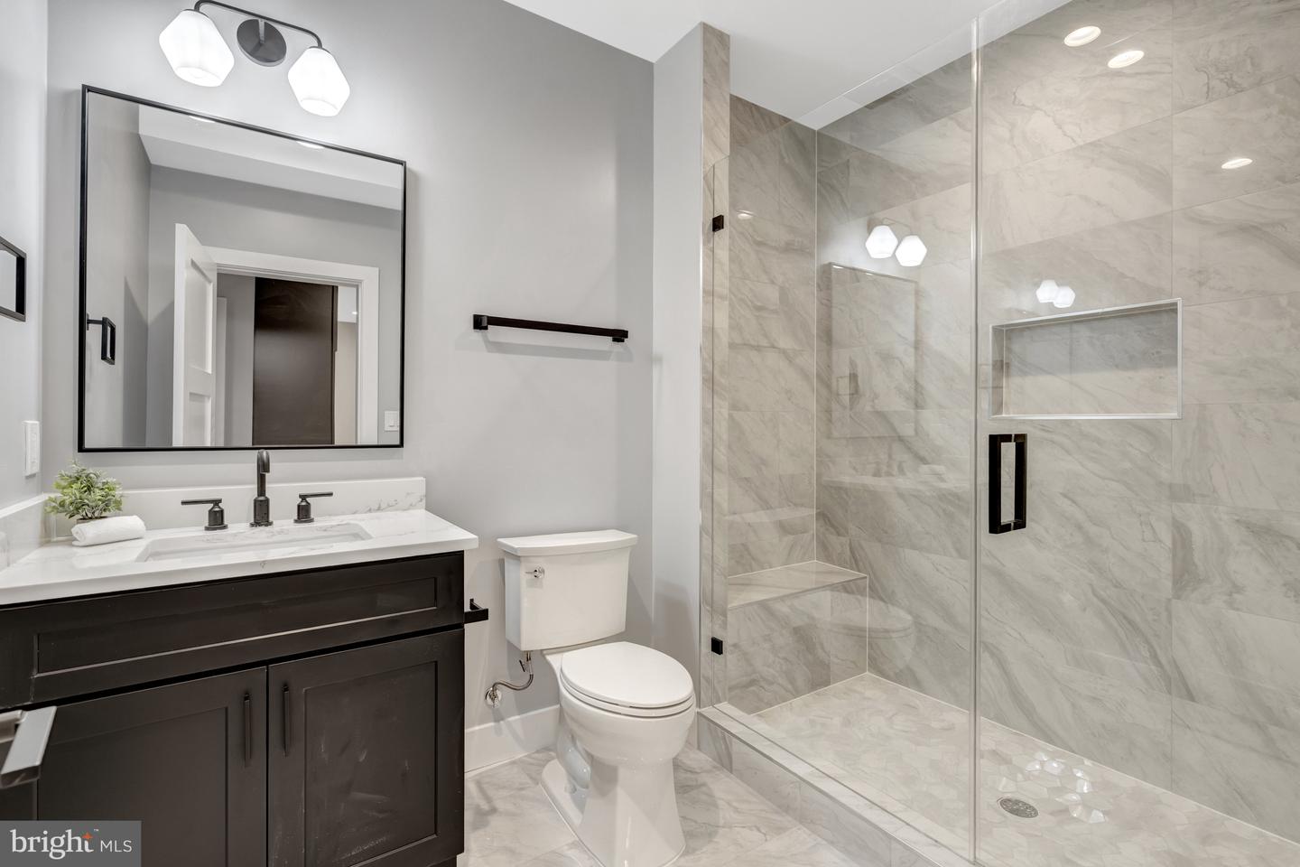 4824 VILLAGE DR, FAIRFAX, Virginia 22030, 6 Bedrooms Bedrooms, ,6 BathroomsBathrooms,Residential,For sale,4824 VILLAGE DR,VAFX2265602 MLS # VAFX2265602