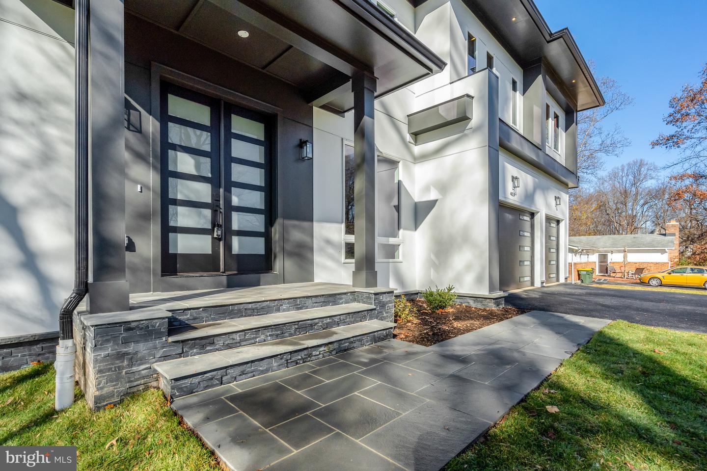 4824 VILLAGE DR, FAIRFAX, Virginia 22030, 6 Bedrooms Bedrooms, ,6 BathroomsBathrooms,Residential,For sale,4824 VILLAGE DR,VAFX2265602 MLS # VAFX2265602