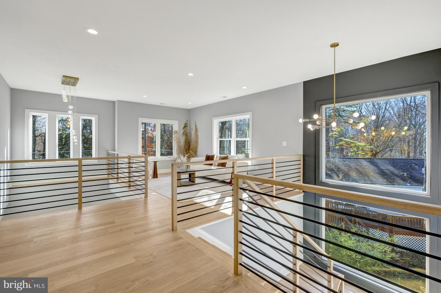 4824 VILLAGE DR, FAIRFAX, Virginia 22030, 6 Bedrooms Bedrooms, ,6 BathroomsBathrooms,Residential,For sale,4824 VILLAGE DR,VAFX2265602 MLS # VAFX2265602