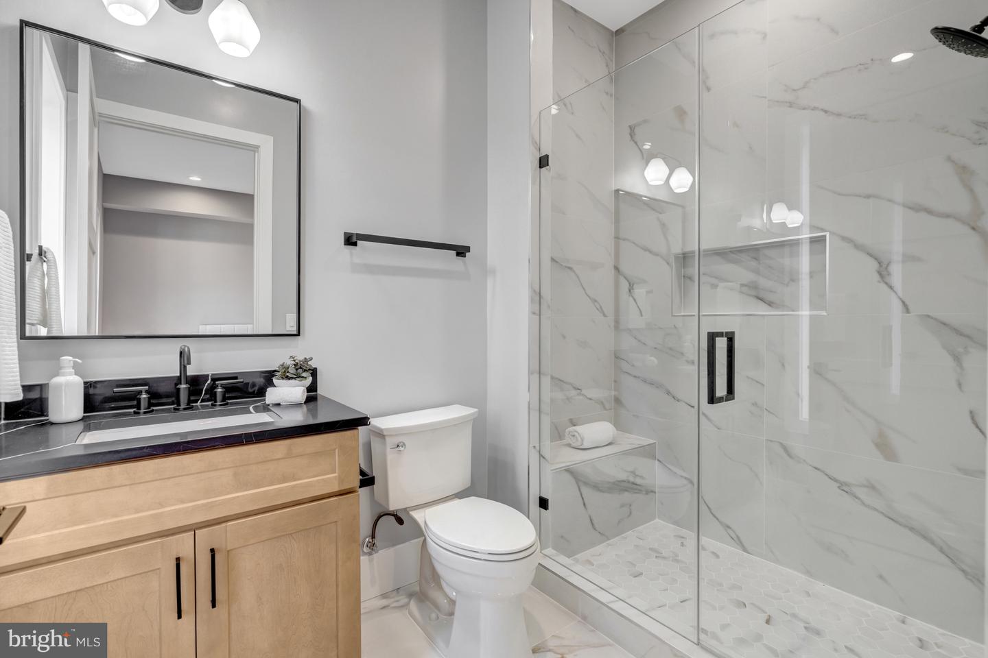 4824 VILLAGE DR, FAIRFAX, Virginia 22030, 6 Bedrooms Bedrooms, ,6 BathroomsBathrooms,Residential,For sale,4824 VILLAGE DR,VAFX2265602 MLS # VAFX2265602