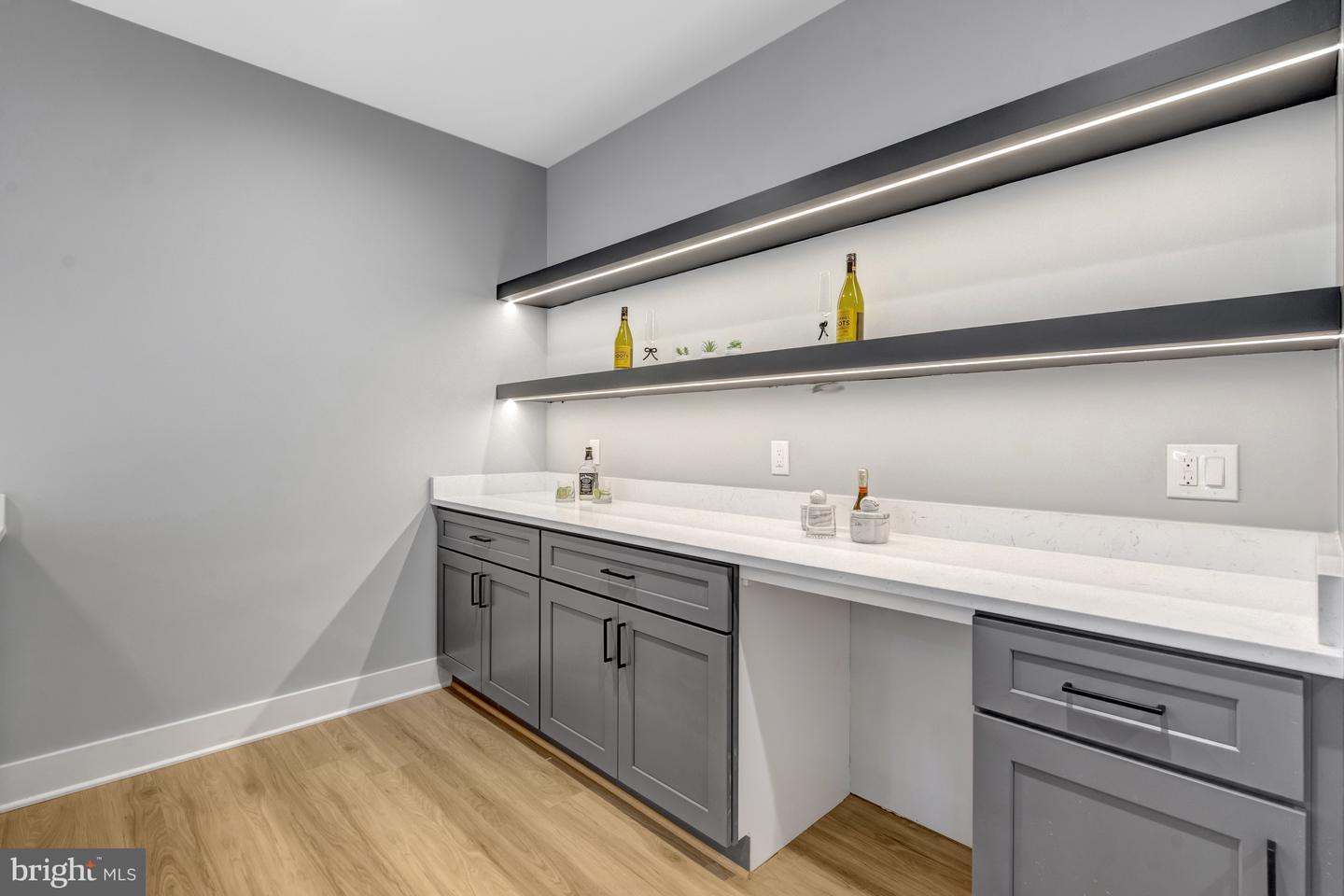 4824 VILLAGE DR, FAIRFAX, Virginia 22030, 6 Bedrooms Bedrooms, ,6 BathroomsBathrooms,Residential,For sale,4824 VILLAGE DR,VAFX2265602 MLS # VAFX2265602