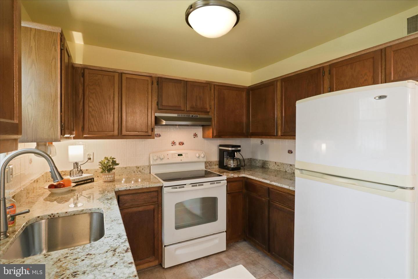 8927 WAITES WAY, LORTON, Virginia 22079, 3 Bedrooms Bedrooms, ,2 BathroomsBathrooms,Residential,For sale,8927 WAITES WAY,VAFX2277278 MLS # VAFX2277278