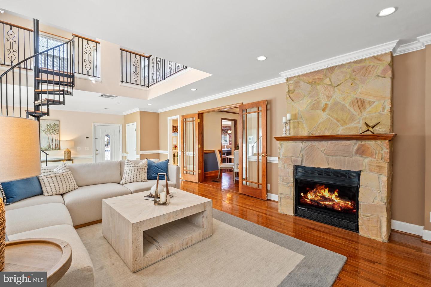 2605 WOODLAWN LN, ALEXANDRIA, Virginia 22306, 3 Bedrooms Bedrooms, ,4 BathroomsBathrooms,Residential,For sale,2605 WOODLAWN LN,VAFX2278124 MLS # VAFX2278124