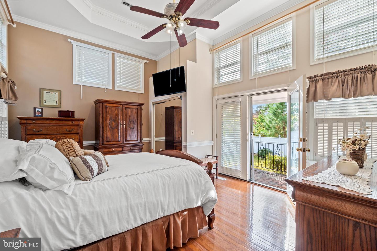 2605 WOODLAWN LN, ALEXANDRIA, Virginia 22306, 3 Bedrooms Bedrooms, ,4 BathroomsBathrooms,Residential,For sale,2605 WOODLAWN LN,VAFX2278124 MLS # VAFX2278124