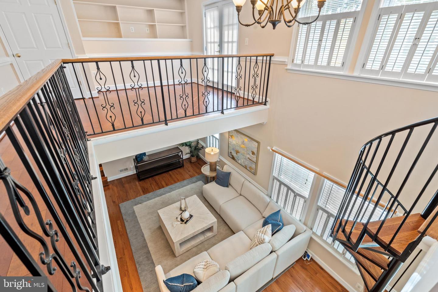 2605 WOODLAWN LN, ALEXANDRIA, Virginia 22306, 3 Bedrooms Bedrooms, ,4 BathroomsBathrooms,Residential,For sale,2605 WOODLAWN LN,VAFX2278124 MLS # VAFX2278124