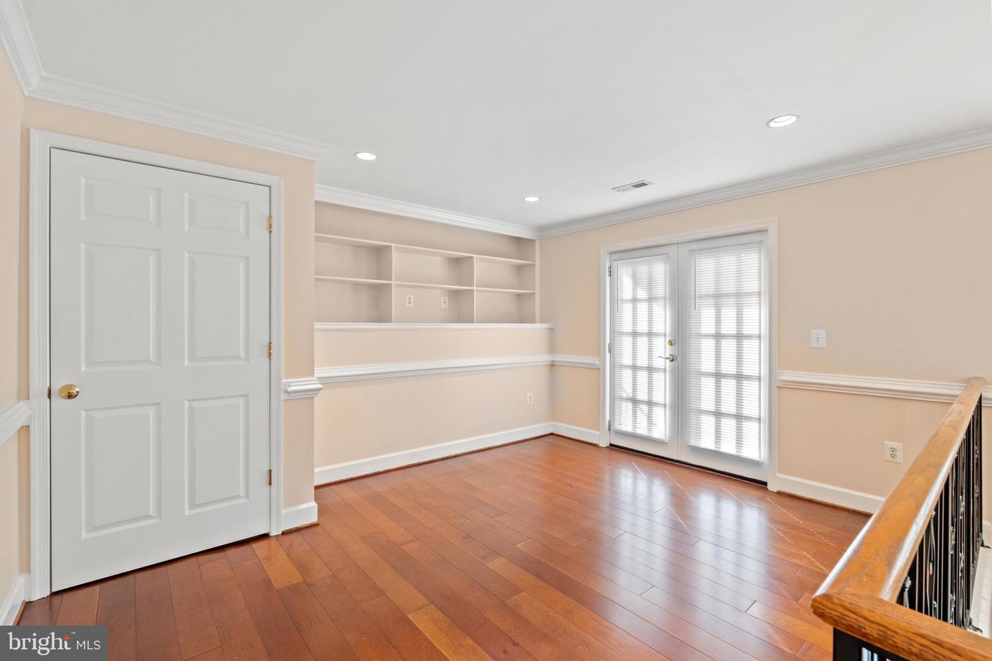 2605 WOODLAWN LN, ALEXANDRIA, Virginia 22306, 3 Bedrooms Bedrooms, ,4 BathroomsBathrooms,Residential,For sale,2605 WOODLAWN LN,VAFX2278124 MLS # VAFX2278124