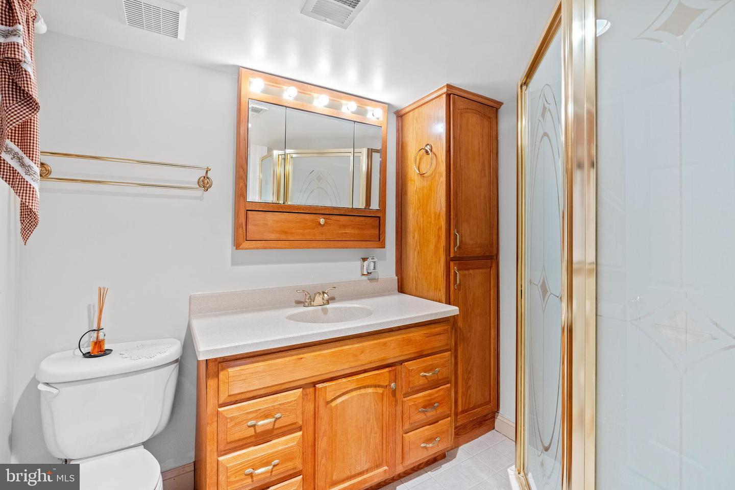 2605 WOODLAWN LN, ALEXANDRIA, Virginia 22306, 3 Bedrooms Bedrooms, ,4 BathroomsBathrooms,Residential,For sale,2605 WOODLAWN LN,VAFX2278124 MLS # VAFX2278124