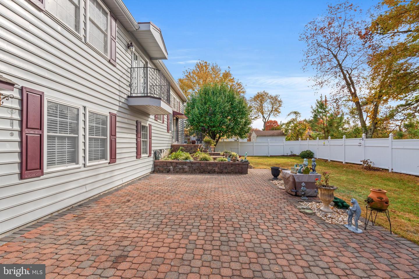 2605 WOODLAWN LN, ALEXANDRIA, Virginia 22306, 3 Bedrooms Bedrooms, ,4 BathroomsBathrooms,Residential,For sale,2605 WOODLAWN LN,VAFX2278124 MLS # VAFX2278124