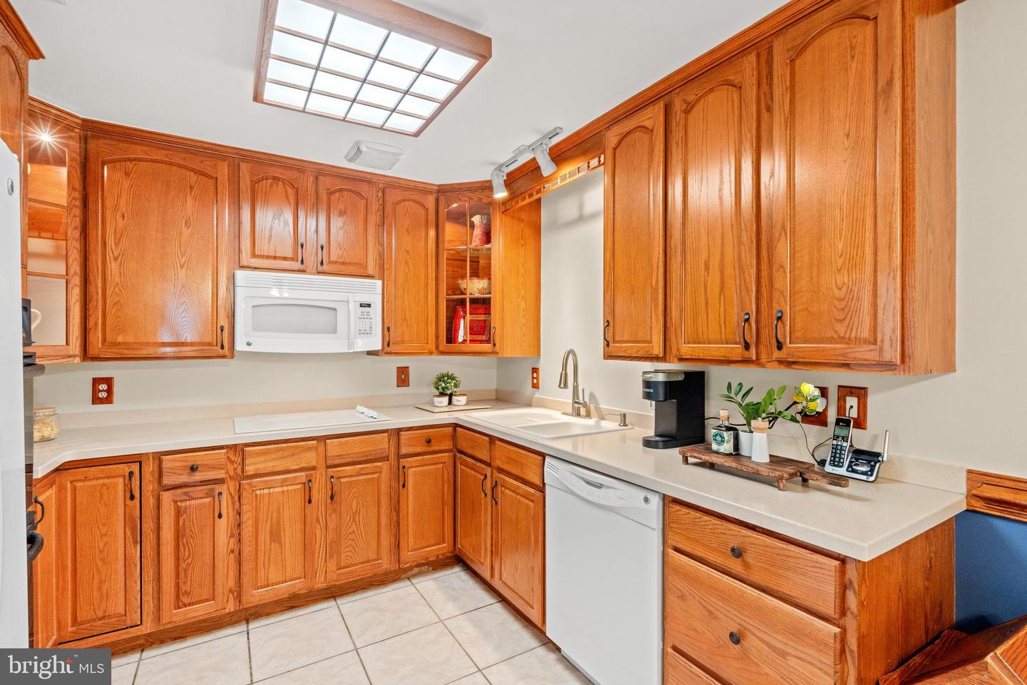 2605 WOODLAWN LN, ALEXANDRIA, Virginia 22306, 3 Bedrooms Bedrooms, ,4 BathroomsBathrooms,Residential,For sale,2605 WOODLAWN LN,VAFX2278124 MLS # VAFX2278124