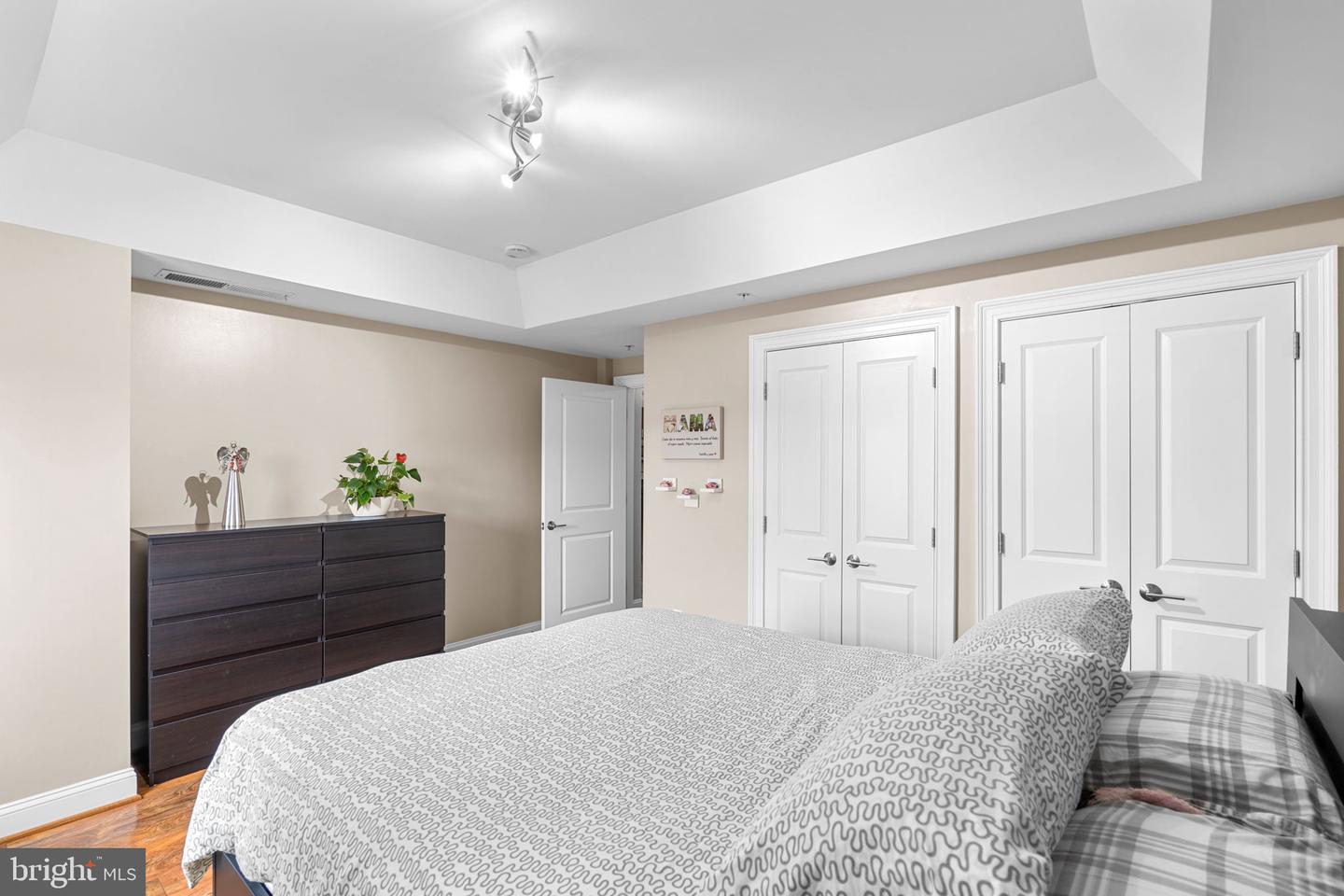 6301 EDSALL RD #500, ALEXANDRIA, Virginia 22312, 1 Bedroom Bedrooms, ,1 BathroomBathrooms,Residential,For sale,6301 EDSALL RD #500,VAFX2279428 MLS # VAFX2279428 6301 EDSALL RD #500, ALEXANDRIA, Virginia 22312, 1 Bedroom Bedrooms, ,1 BathroomBathrooms,Residential,For sale,6301 EDSALL RD #500,VAFX2279428 MLS # VAFX2279428