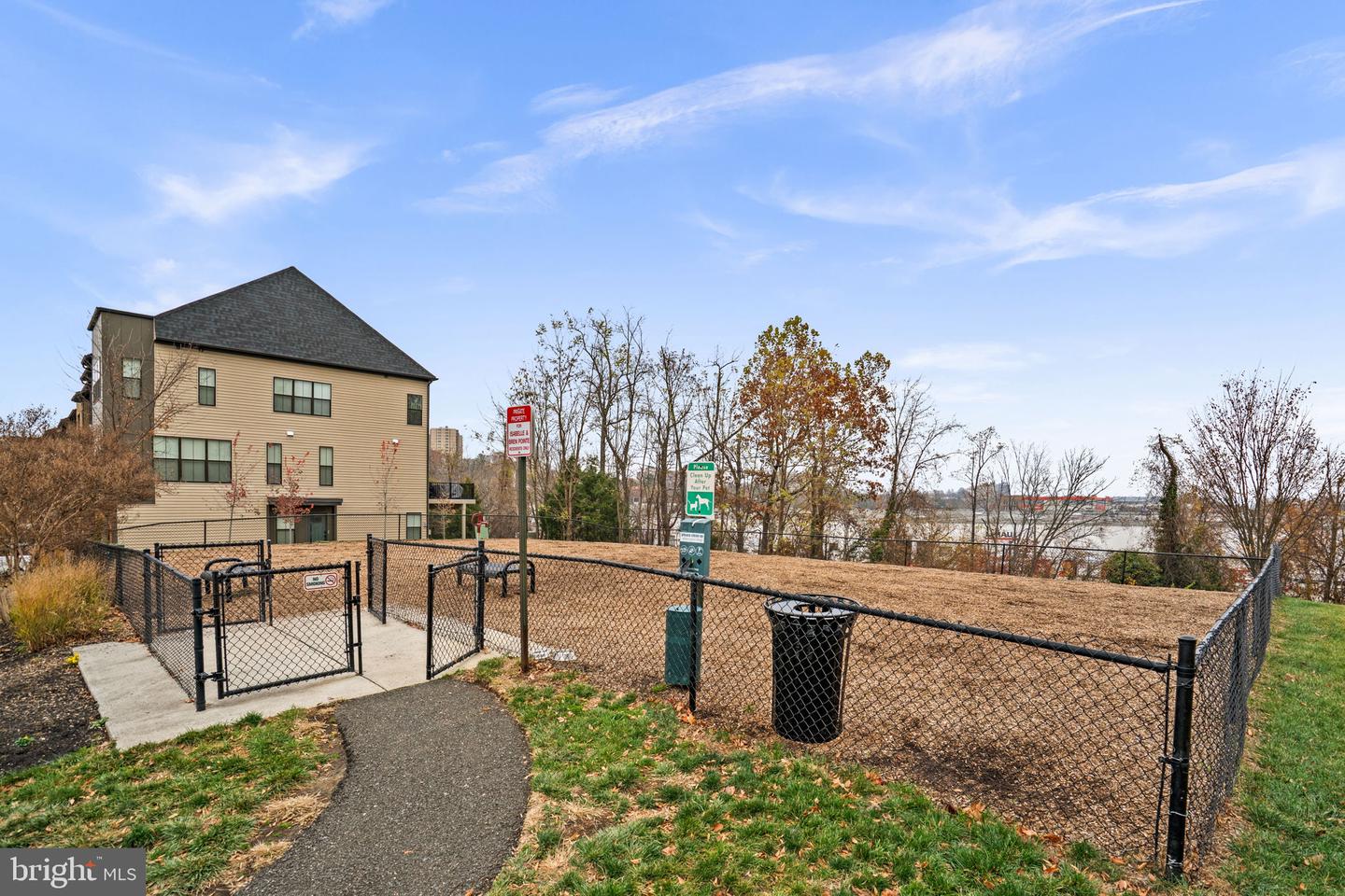 6301 EDSALL RD #500, ALEXANDRIA, Virginia 22312, 1 Bedroom Bedrooms, ,1 BathroomBathrooms,Residential,For sale,6301 EDSALL RD #500,VAFX2279428 MLS # VAFX2279428 6301 EDSALL RD #500, ALEXANDRIA, Virginia 22312, 1 Bedroom Bedrooms, ,1 BathroomBathrooms,Residential,For sale,6301 EDSALL RD #500,VAFX2279428 MLS # VAFX2279428