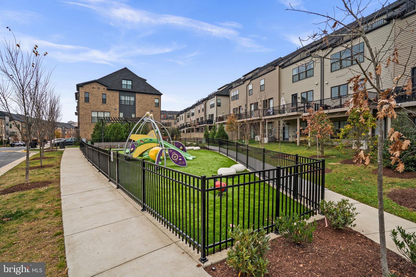 6301 EDSALL RD #500, ALEXANDRIA, Virginia 22312, 1 Bedroom Bedrooms, ,1 BathroomBathrooms,Residential,For sale,6301 EDSALL RD #500,VAFX2279428 MLS # VAFX2279428 6301 EDSALL RD #500, ALEXANDRIA, Virginia 22312, 1 Bedroom Bedrooms, ,1 BathroomBathrooms,Residential,For sale,6301 EDSALL RD #500,VAFX2279428 MLS # VAFX2279428