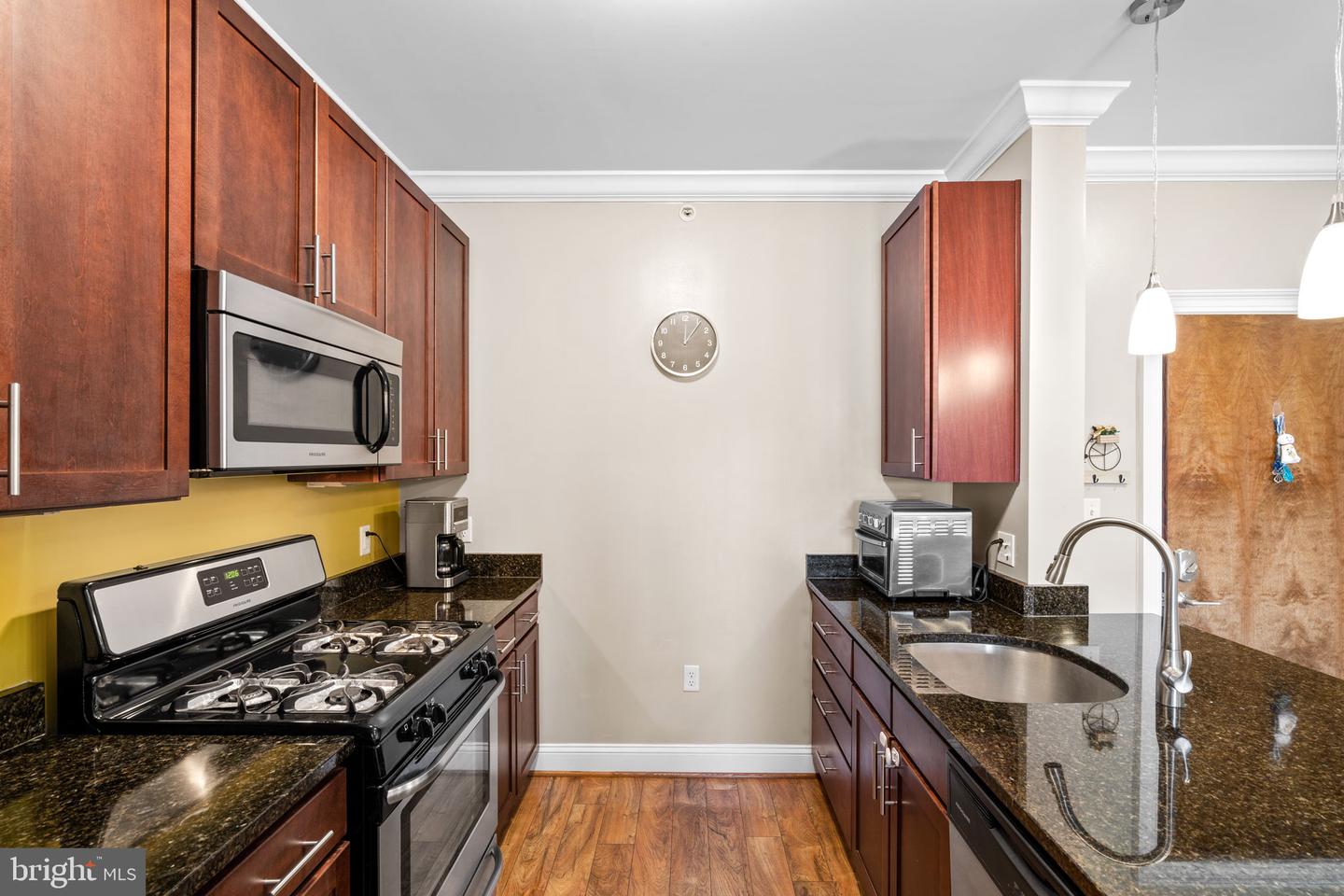 6301 EDSALL RD #500, ALEXANDRIA, Virginia 22312, 1 Bedroom Bedrooms, ,1 BathroomBathrooms,Residential,For sale,6301 EDSALL RD #500,VAFX2279428 MLS # VAFX2279428 6301 EDSALL RD #500, ALEXANDRIA, Virginia 22312, 1 Bedroom Bedrooms, ,1 BathroomBathrooms,Residential,For sale,6301 EDSALL RD #500,VAFX2279428 MLS # VAFX2279428
