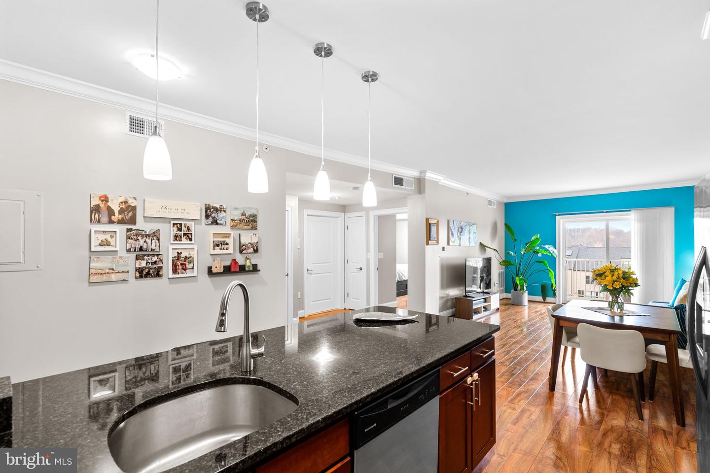 6301 EDSALL RD #500, ALEXANDRIA, Virginia 22312, 1 Bedroom Bedrooms, ,1 BathroomBathrooms,Residential,For sale,6301 EDSALL RD #500,VAFX2279428 MLS # VAFX2279428 6301 EDSALL RD #500, ALEXANDRIA, Virginia 22312, 1 Bedroom Bedrooms, ,1 BathroomBathrooms,Residential,For sale,6301 EDSALL RD #500,VAFX2279428 MLS # VAFX2279428