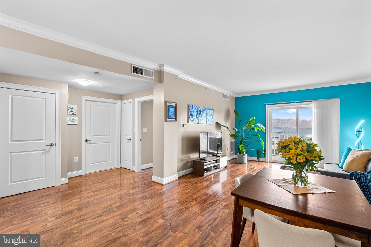 6301 EDSALL RD #500, ALEXANDRIA, Virginia 22312, 1 Bedroom Bedrooms, ,1 BathroomBathrooms,Residential,For sale,6301 EDSALL RD #500,VAFX2279428 MLS # VAFX2279428 6301 EDSALL RD #500, ALEXANDRIA, Virginia 22312, 1 Bedroom Bedrooms, ,1 BathroomBathrooms,Residential,For sale,6301 EDSALL RD #500,VAFX2279428 MLS # VAFX2279428