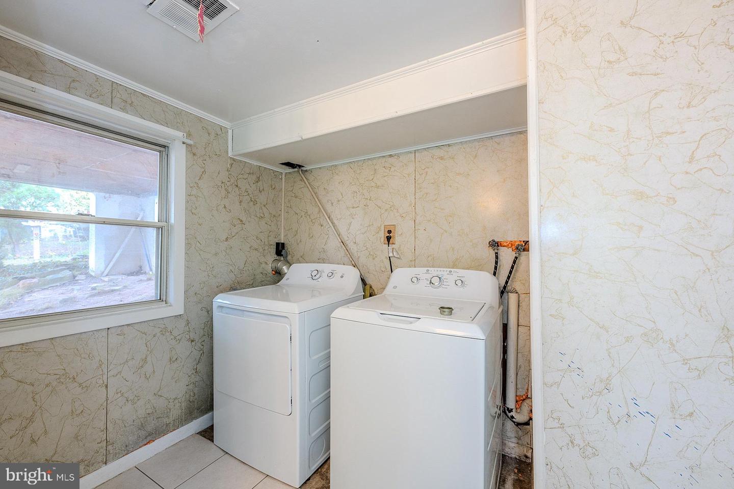 1712 N CULPEPER ST, ARLINGTON, Virginia 22207, 3 Bedrooms Bedrooms, ,2 BathroomsBathrooms,Residential,For sale,1712 N CULPEPER ST,VAAR2066304 MLS # VAAR2066304 1712 N CULPEPER ST, ARLINGTON, Virginia 22207, 3 Bedrooms Bedrooms, ,2 BathroomsBathrooms,Residential,For sale,1712 N CULPEPER ST,VAAR2066304 MLS # VAAR2066304