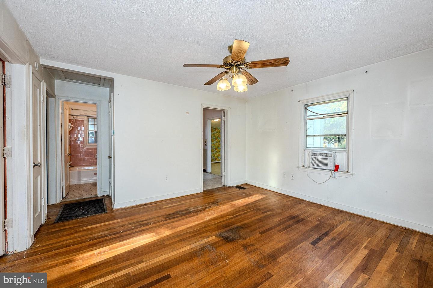 1712 N CULPEPER ST, ARLINGTON, Virginia 22207, 3 Bedrooms Bedrooms, ,2 BathroomsBathrooms,Residential,For sale,1712 N CULPEPER ST,VAAR2066304 MLS # VAAR2066304 1712 N CULPEPER ST, ARLINGTON, Virginia 22207, 3 Bedrooms Bedrooms, ,2 BathroomsBathrooms,Residential,For sale,1712 N CULPEPER ST,VAAR2066304 MLS # VAAR2066304