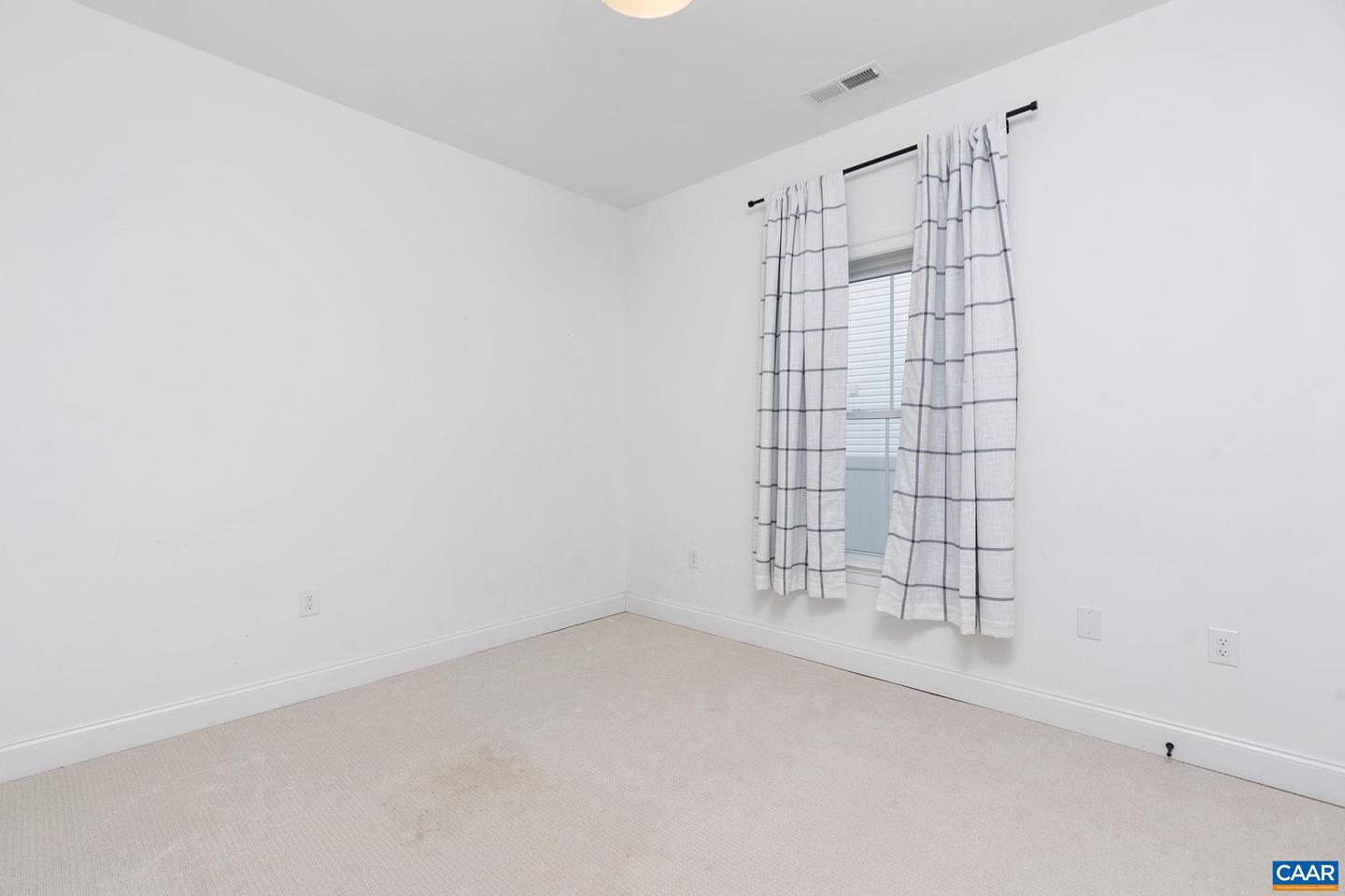 12 LAURA JEAN CT, WAYNESBORO, Virginia 22980, 3 Bedrooms Bedrooms, ,2 BathroomsBathrooms,Residential,For sale,12 LAURA JEAN CT,671376 MLS # 671376