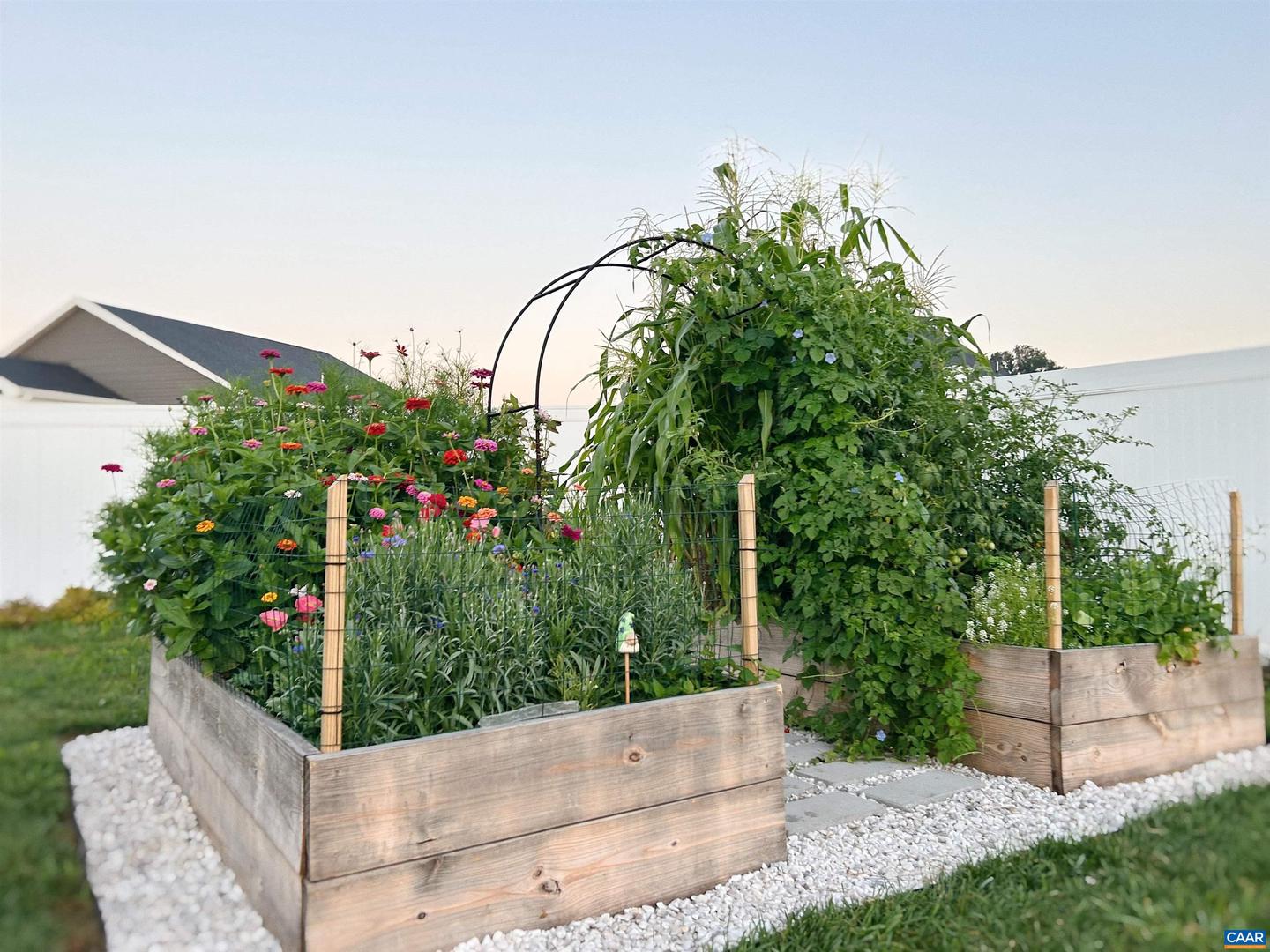 12 LAURA JEAN CT, WAYNESBORO, Virginia 22980, 3 Bedrooms Bedrooms, ,2 BathroomsBathrooms,Residential,For sale,12 LAURA JEAN CT,671376 MLS # 671376